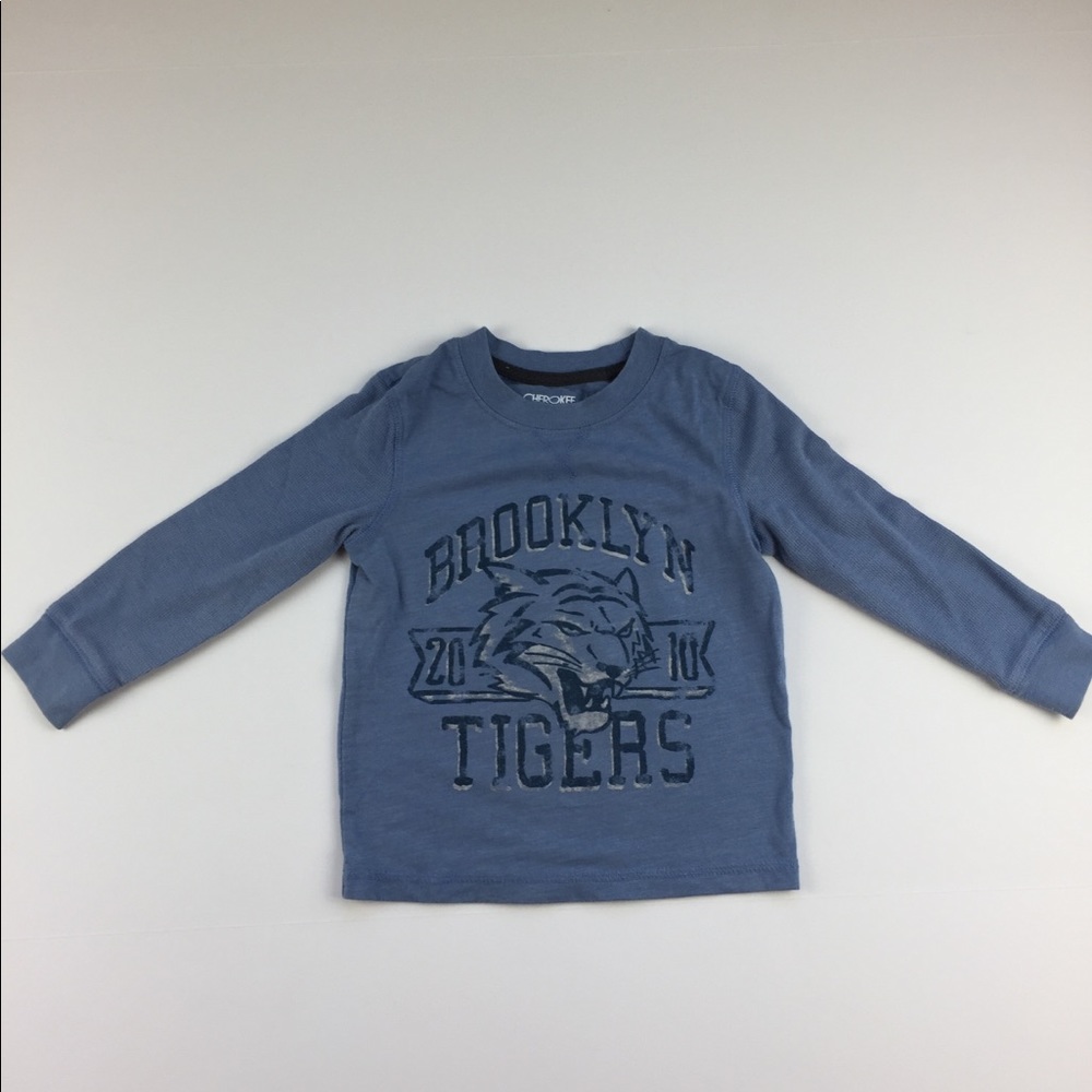 Boy’s Long Sleeve Shirt Size 3T